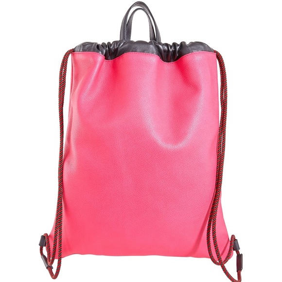 ❌SOLD❌ Gucci Drawstring Backpack - Picture 3 of 6